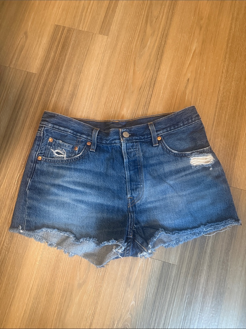 Levi’s 501 Vintage Dark Blue Buttoned Distressed Denim Jeans Women's Shorts NWOT